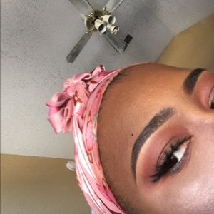 Meet your Posher, Maya